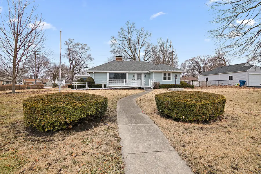 600 E Mulberry Street, Watseka, IL 60970 - #2