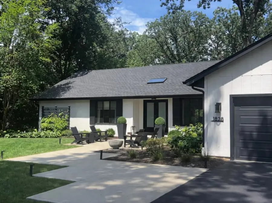 1828 White Fence Lane, Libertyville, IL 60048 - #3