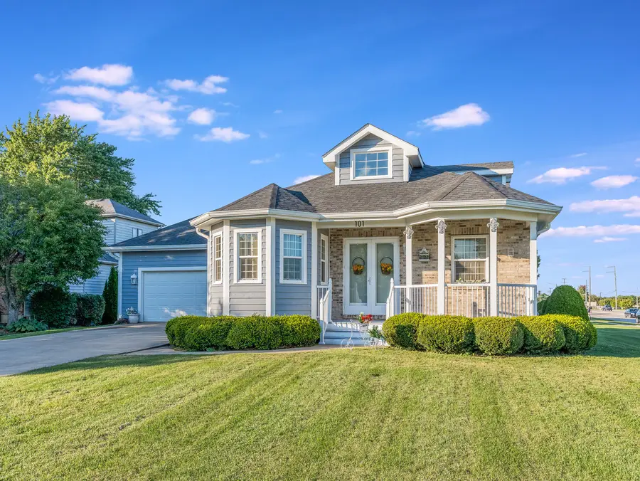 101 Bell Court, Oswego, IL 60543 - #3