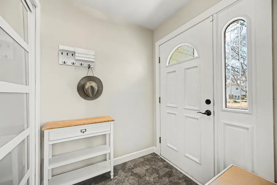 6825 Meadowcrest Drive, Downers Grove, IL 60516 - #3