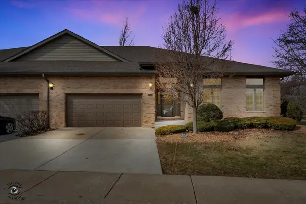 9306 Fox Run Circle, Frankfort, IL 60423