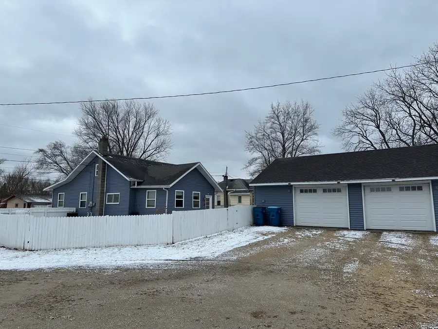 1922 Portland Avenue, Savanna, IL 61074 - #2