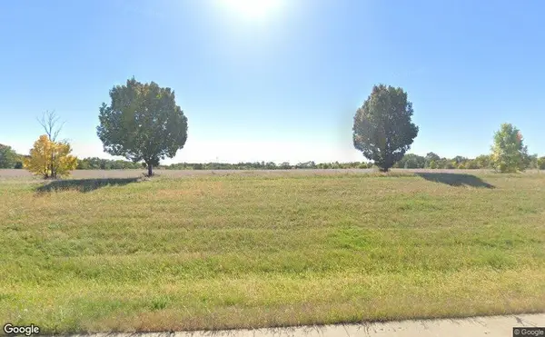 8002 Morgan Circle, Spring Grove, IL 60081