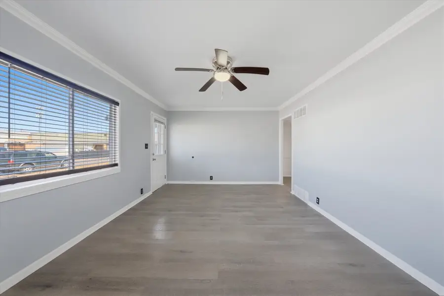 722 W Park Avenue, Aurora, IL 60506 - #3