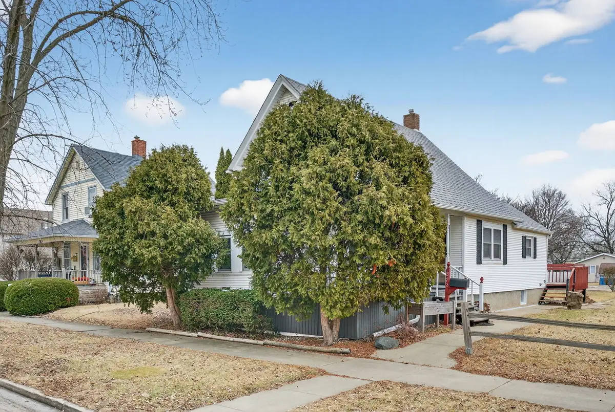 272 S Michigan Avenue, Bradley, IL 60915 - #1