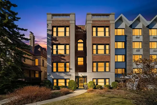 558 W Deming Place #2, Chicago, IL 60614
