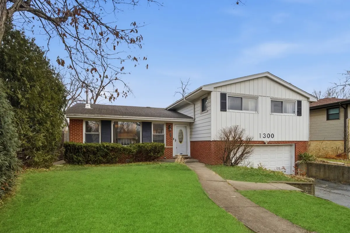 1300 Knollwood Road, Deerfield, IL 60015 - #1