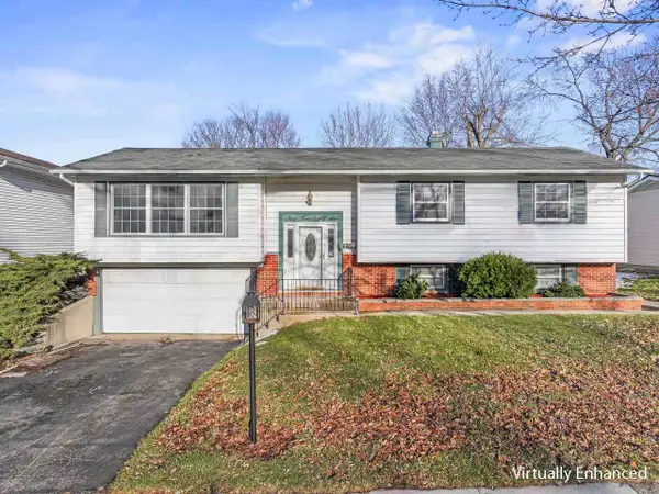 7487 Northway Drive, Hanover Park, IL 60133