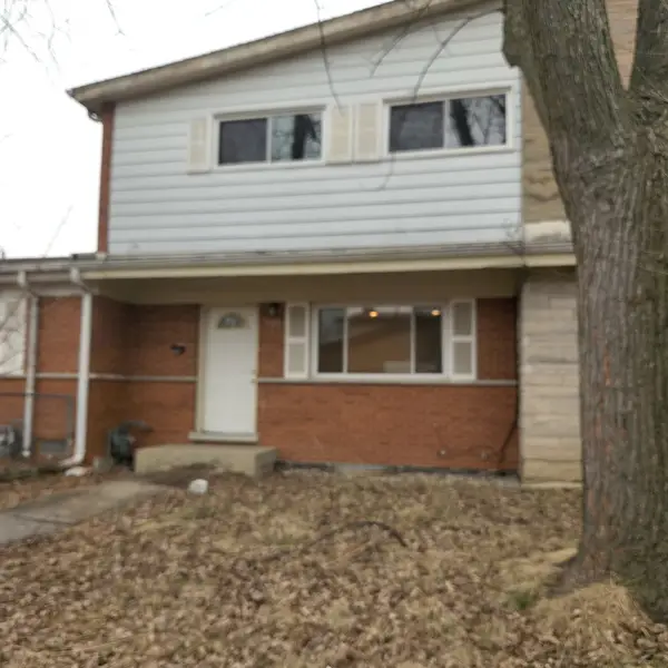 525 Glenshire Lane, Glenview, IL 60025