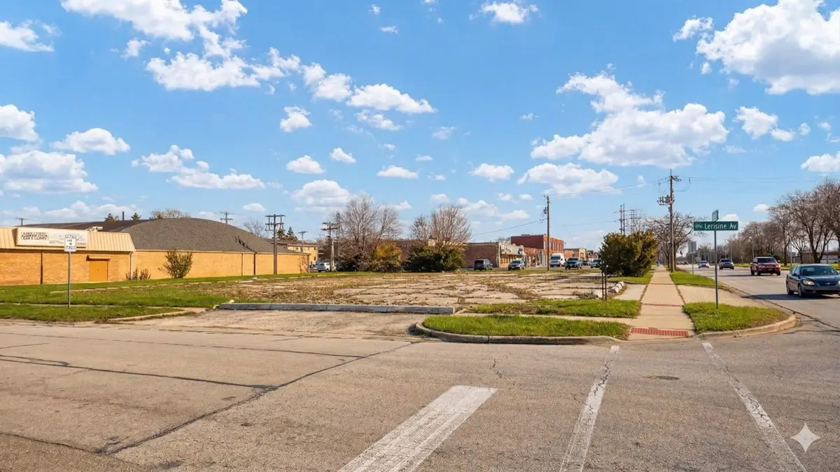 525 S Addison Road, Addison, IL 60101 - #1