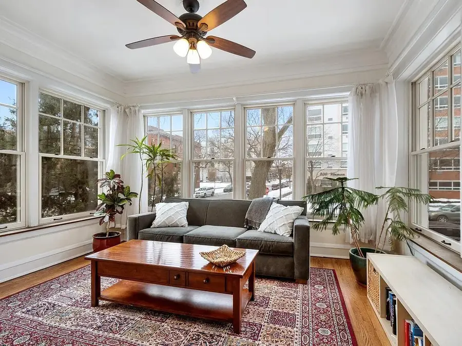 801 Hinman Avenue #1, Evanston, IL 60202 - #2