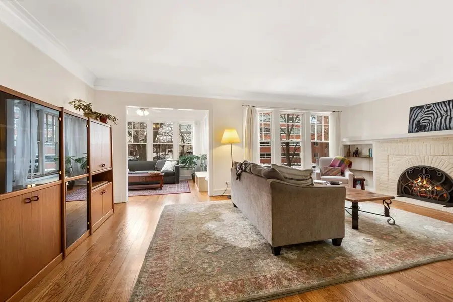 801 Hinman Avenue #1, Evanston, IL 60202 - #3