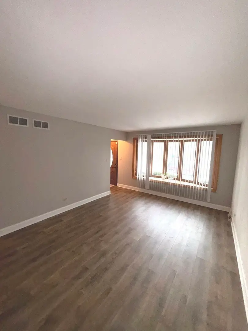 18136 Oakwood Avenue, Lansing, IL 60438 - #3