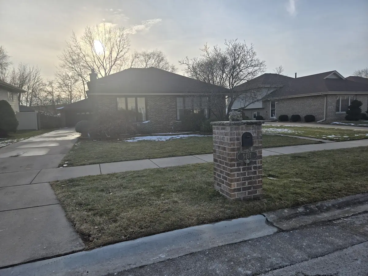 5457 W 108th Place, Oak Lawn, IL 60453 - #1