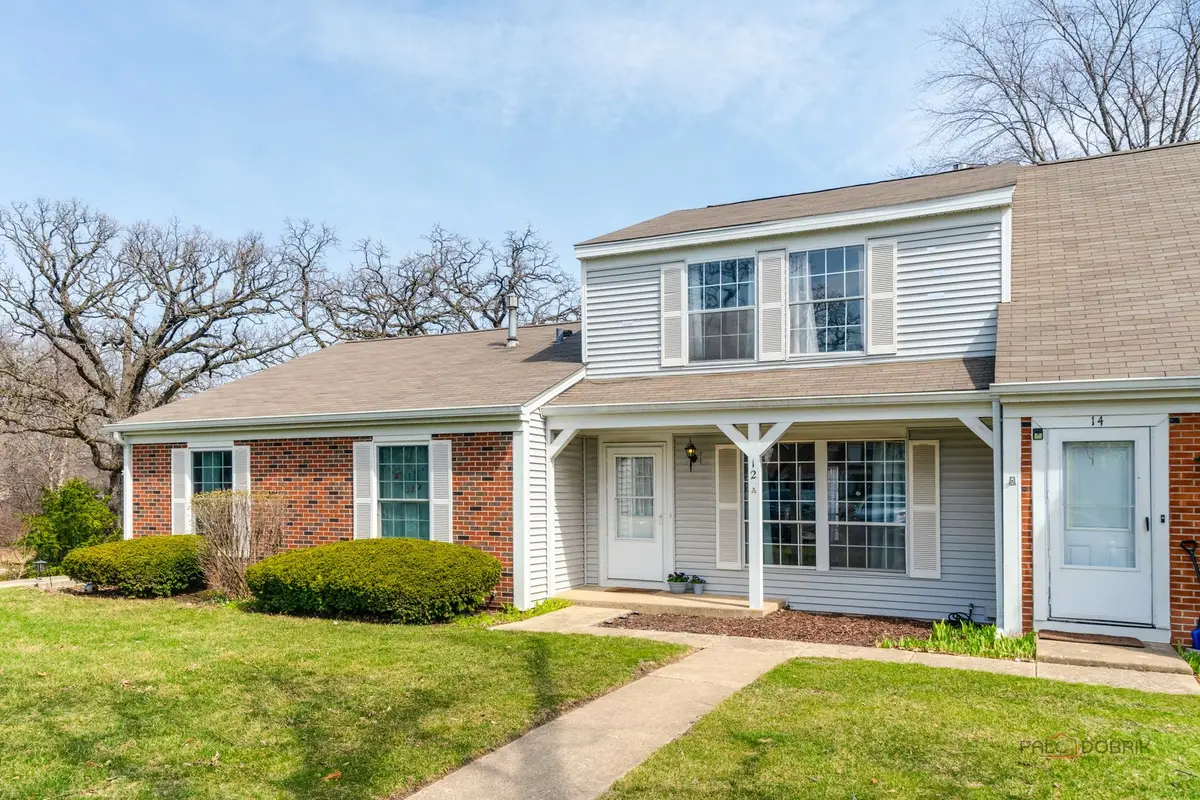 12 Oak Valley Drive, Cary, IL 60013 - #1