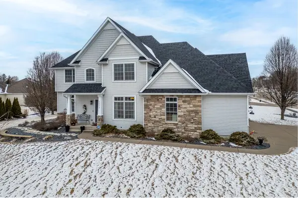 4220 E 48th Street, Davenport, IA 52807