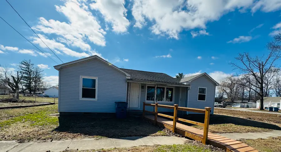 103 E North Street, Sesser, IL 62884 - #3