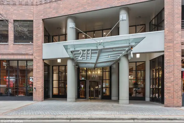 211 E Ohio Street #917, Chicago, IL 60611