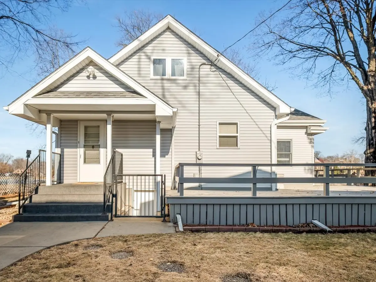 5165 Browns Beach Road, Rockford, IL 61103 - #1