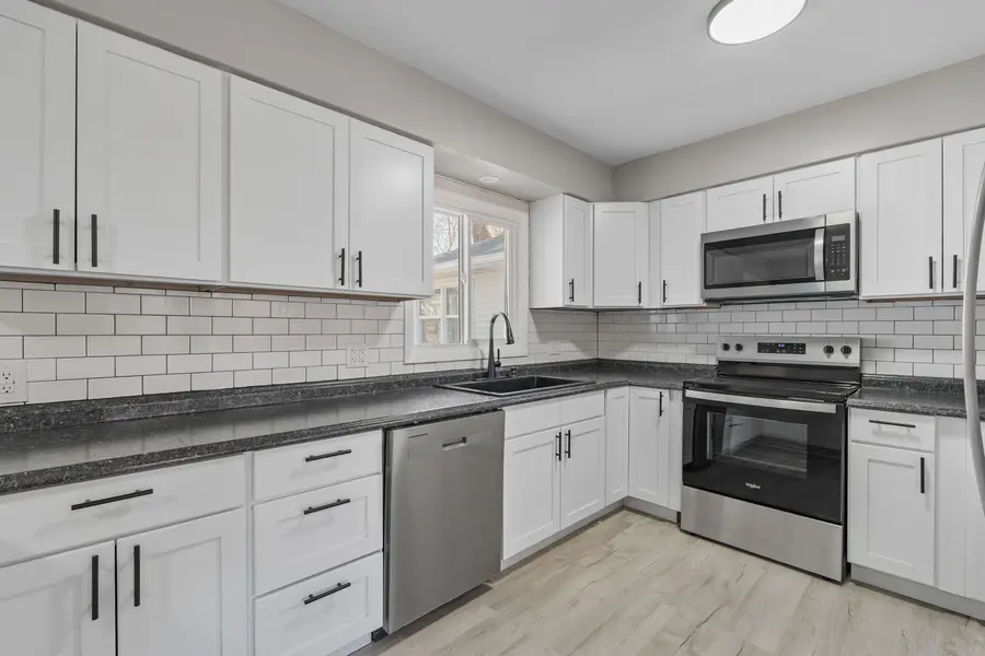 310 Hillcrest Drive, Geneseo, IL 61254 - #2