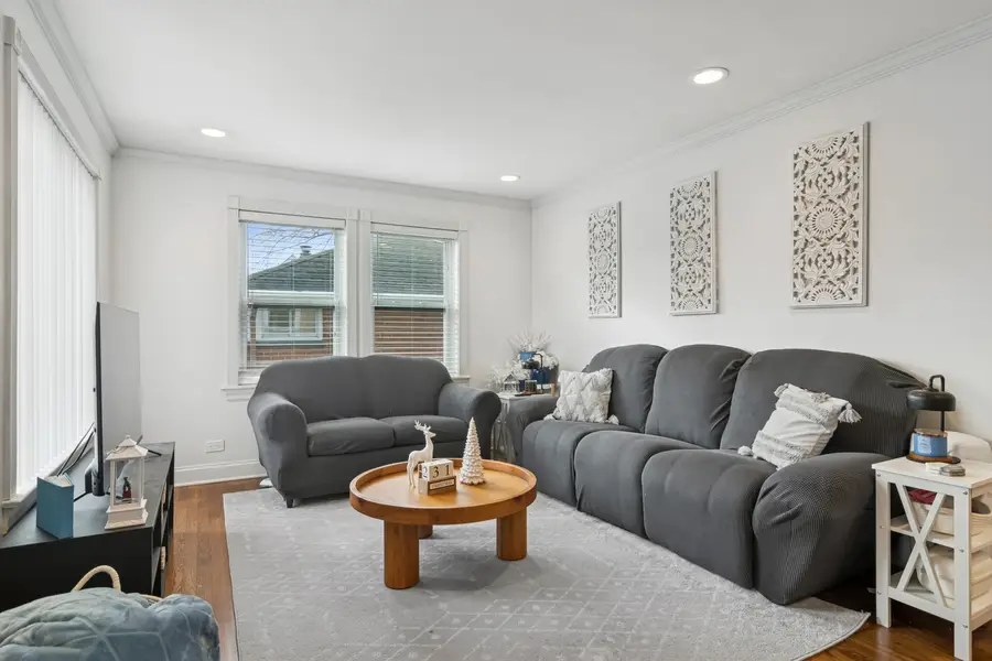 102 S Ashland Avenue, Palatine, IL 60074 - #3