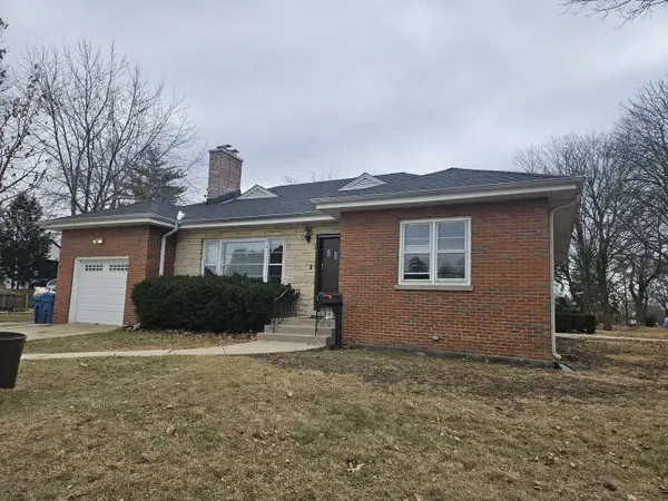 45 N Wisconsin Avenue N, Addison, IL 60101