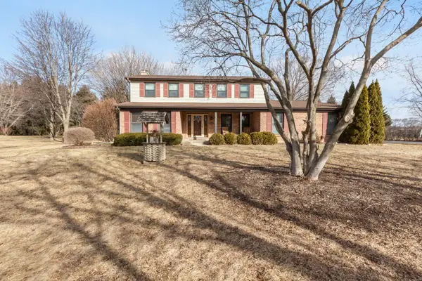 38W512 Bittersweet Lane, Elgin, IL 60124 - #1