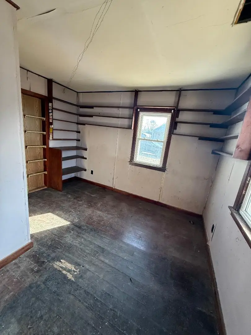 1214 W 20th Street, Rock Falls, IL 61071 - #3