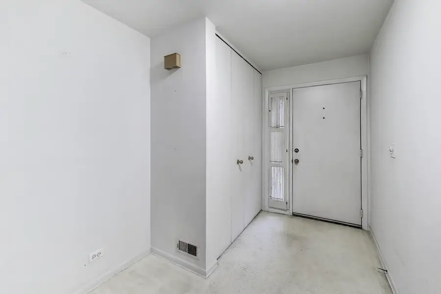 1836 Wildberry Drive #B, Glenview, IL 60025 - #3