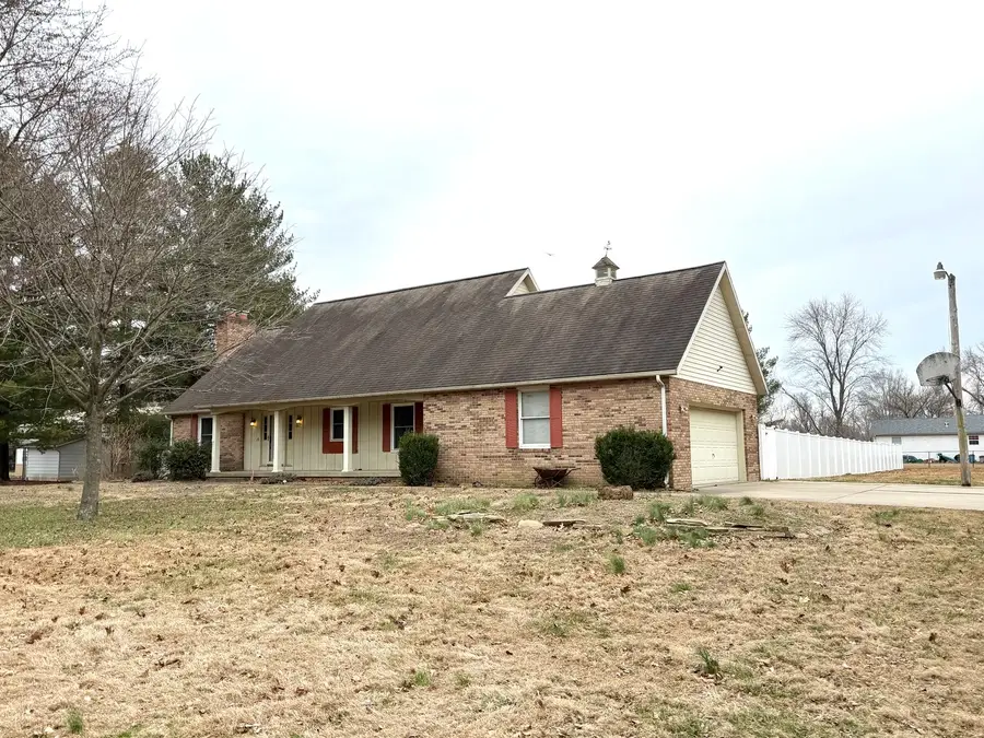 1867 Gragg Street, Centralia, IL 62801 - #2