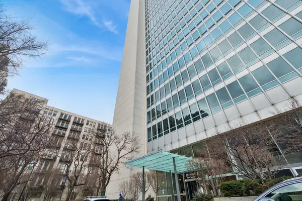 500 W Superior Street #1108, Chicago, IL 60654