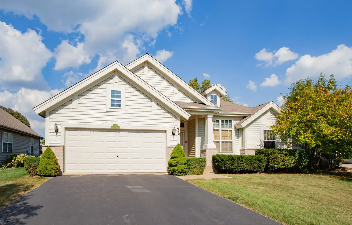 940 Beckett Crossing Drive, Mundelein, IL 60060 - #1