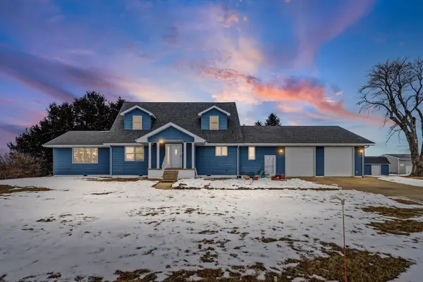 6106 N Lincoln Avenue, Champaign, IL 61822