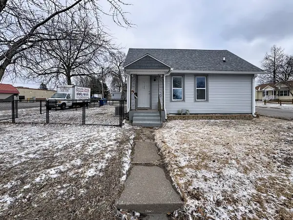 1703 N Division Street, Davenport, IA 52804