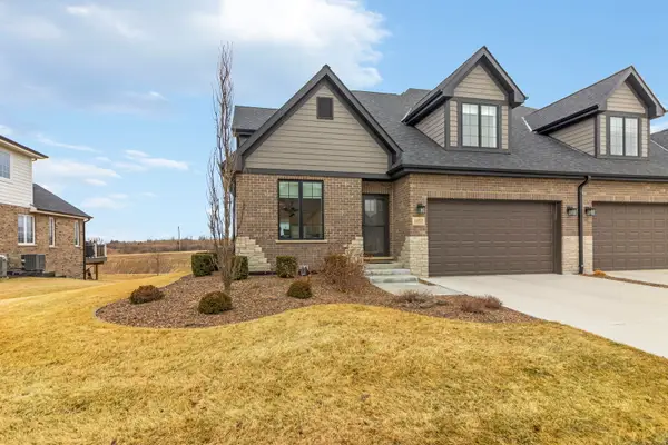 16511 Kayla Drive, Lemont, IL 60439