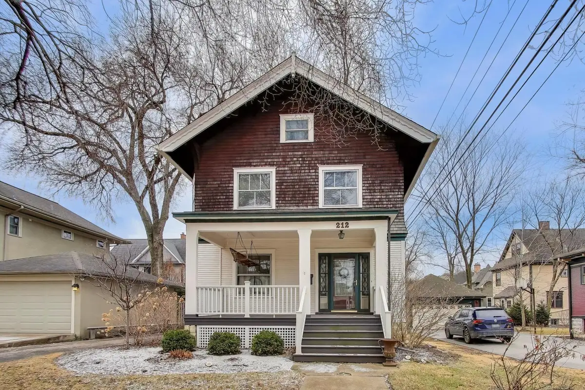 212 E Elm Avenue, La Grange, IL 60525 - #1