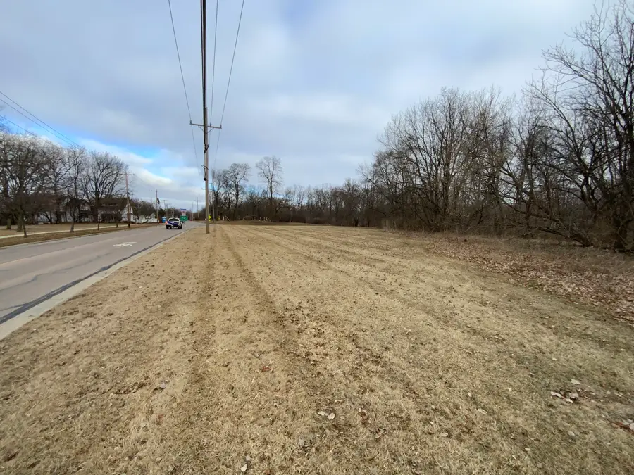 1009 S 9th Avenue, Saint Charles, IL 60174 - #2