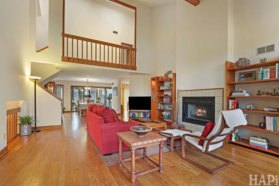 1221 Golf View Drive, Woodridge, IL 60517 - #3