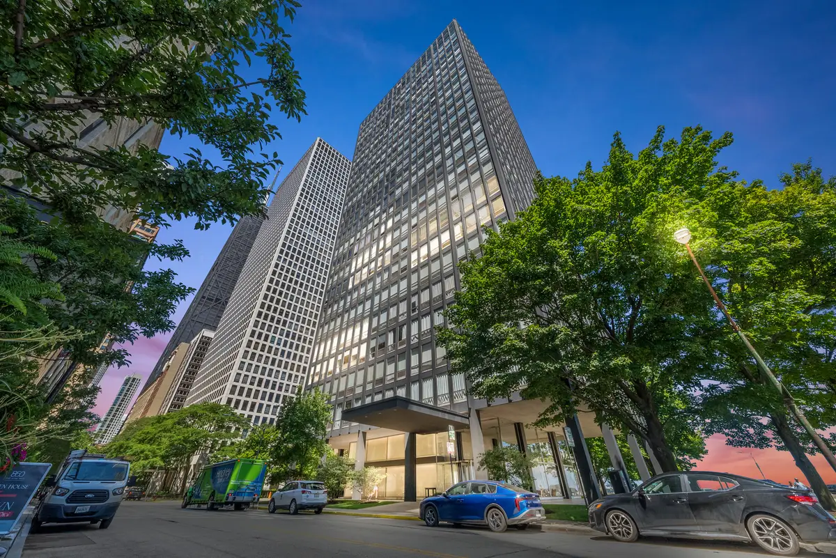 860 N Lake Shore Drive #8L, Chicago, IL 60611 - #1