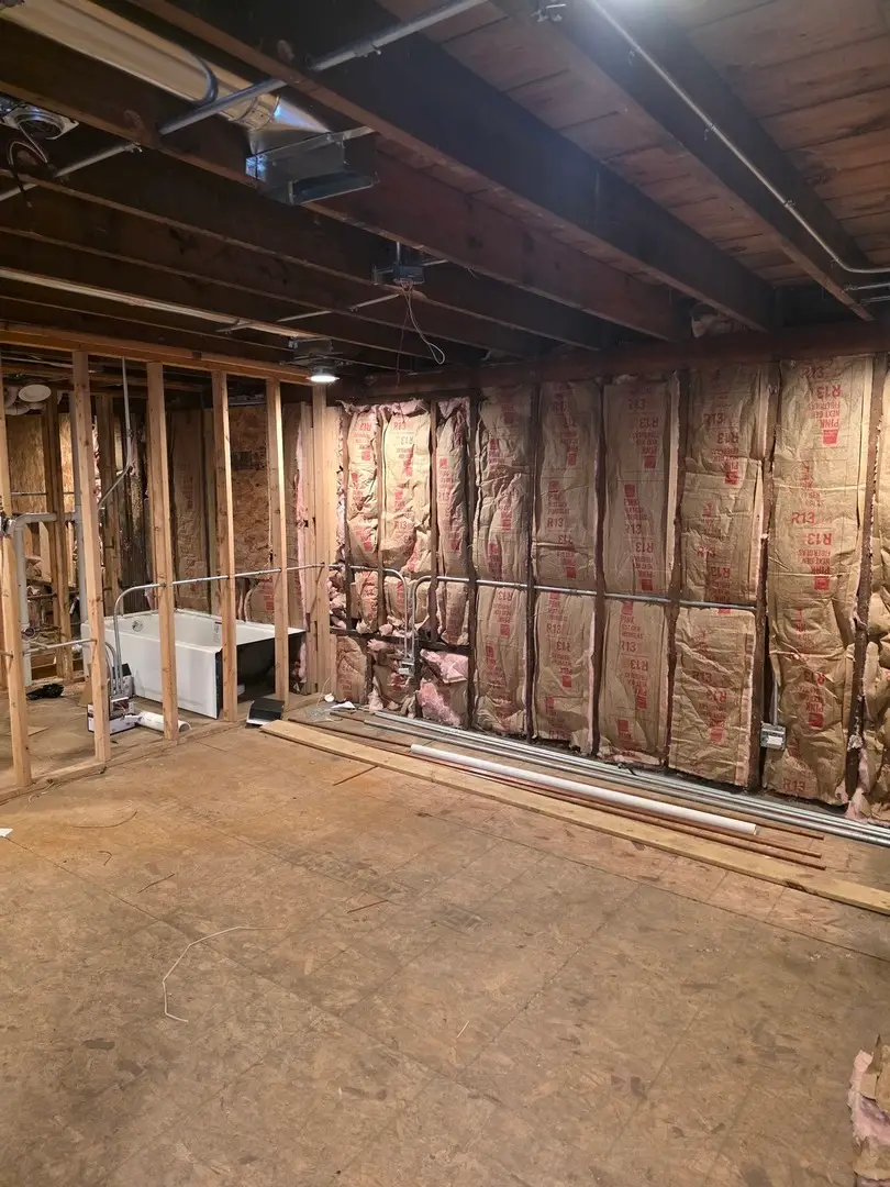 8549 S Kingston Avenue, Chicago, IL 60617 - #3