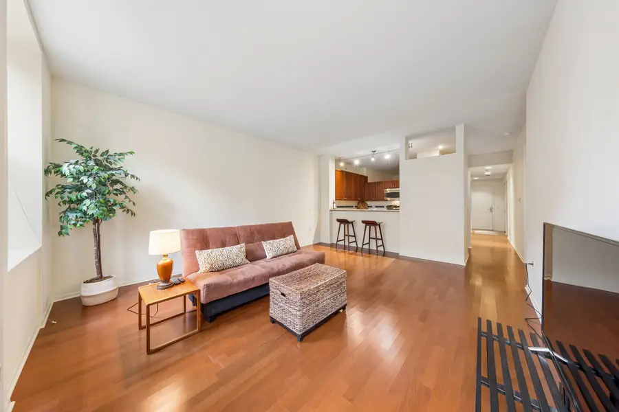 Address Withheld By Seller, Chicago, IL 60604 - #3