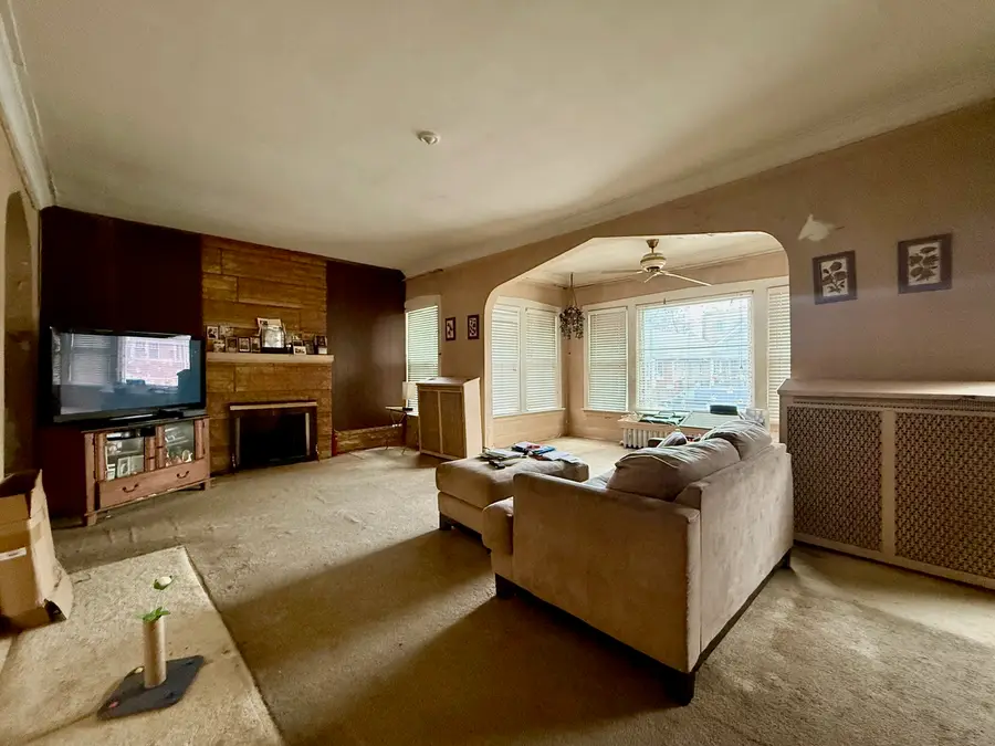 4850 N Monticello Avenue, Chicago, IL 60625 - #3