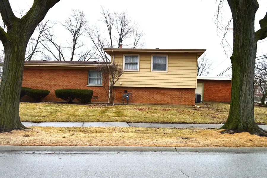 168 W Normandy Drive, Chicago Heights, IL 60411 - #2