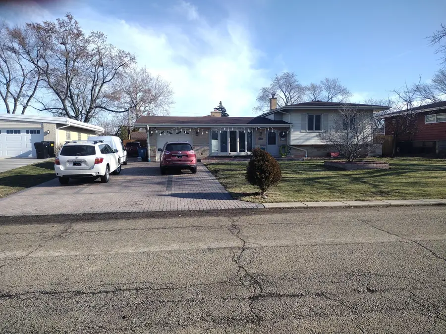 5639 N Manor Lane, Norwood Park, IL 60631 - #2