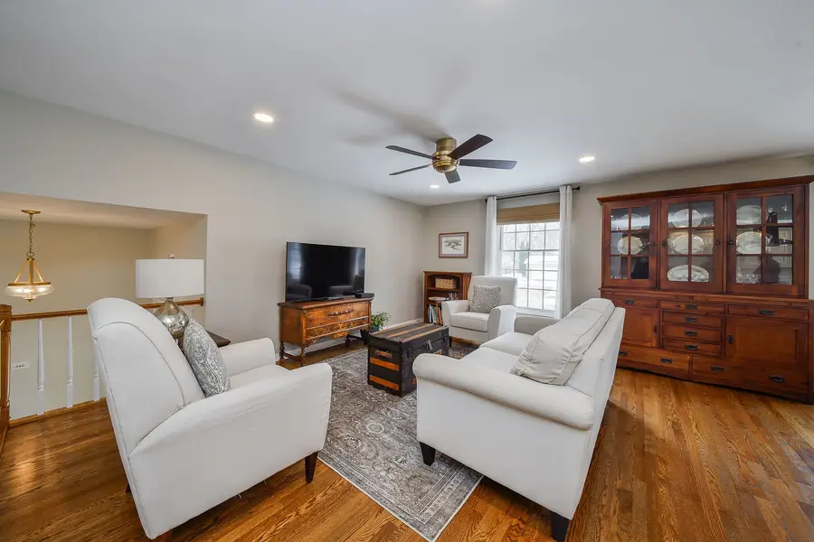 1926 Cheshire Lane, Wheaton, IL 60189 - #3