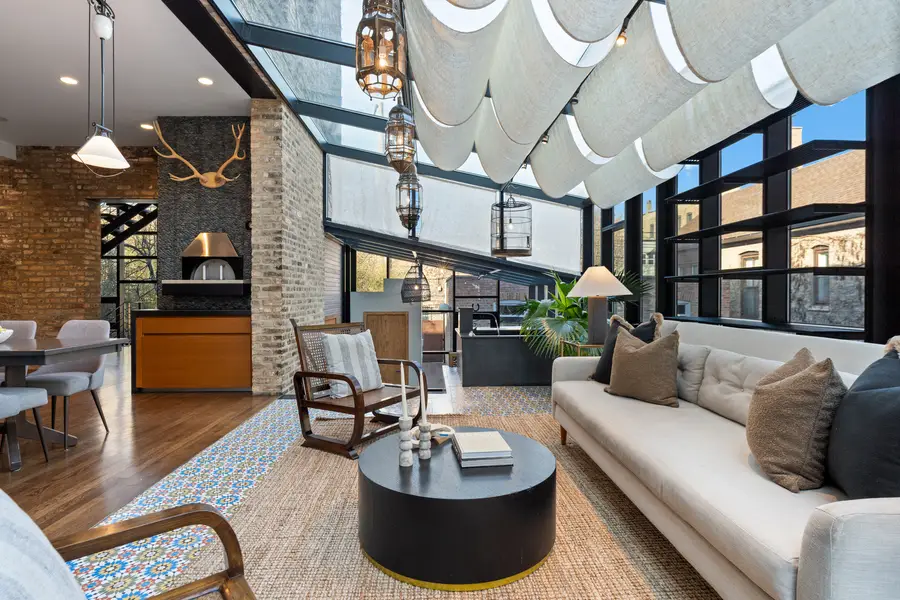 1646 N Leavitt Street, Chicago, IL 60647 - #3