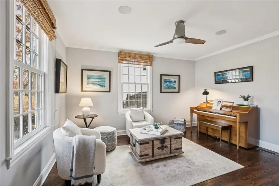 661 Greenview Place, Lake Forest, IL 60045 - #2