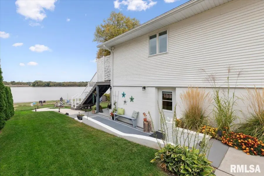 114 4th Street, Fulton, IL 61252 - #3