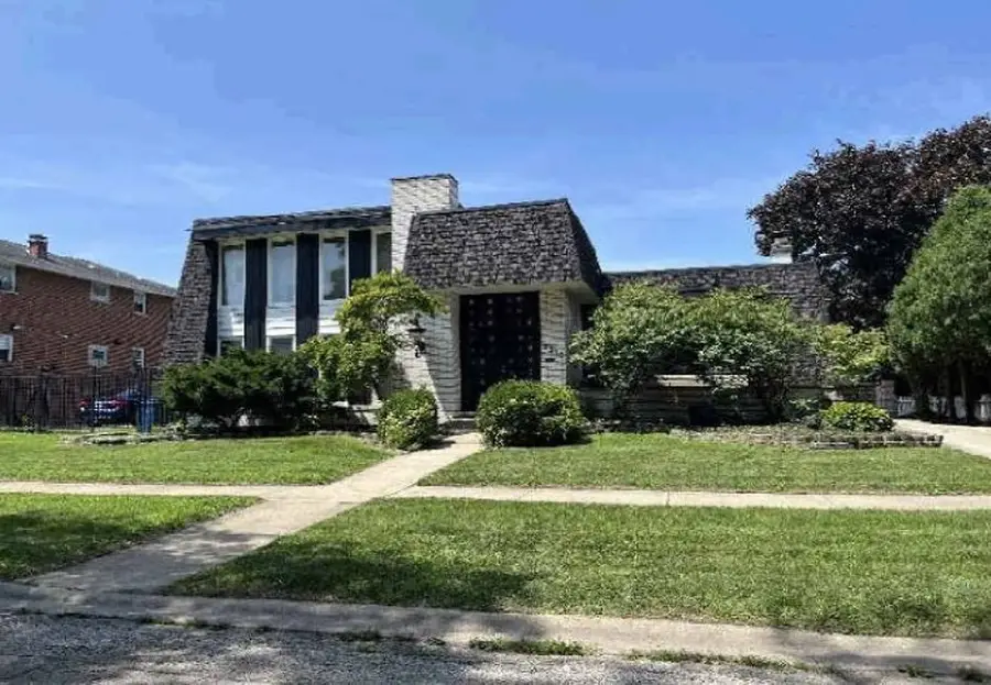 9312 S Kolmar Avenue, Oak Lawn, IL 60453 - #2