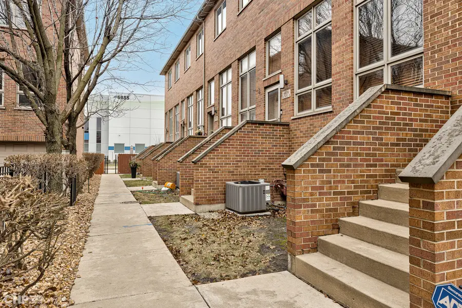 6816 W 65th Street, Chicago, IL 60638 - #3